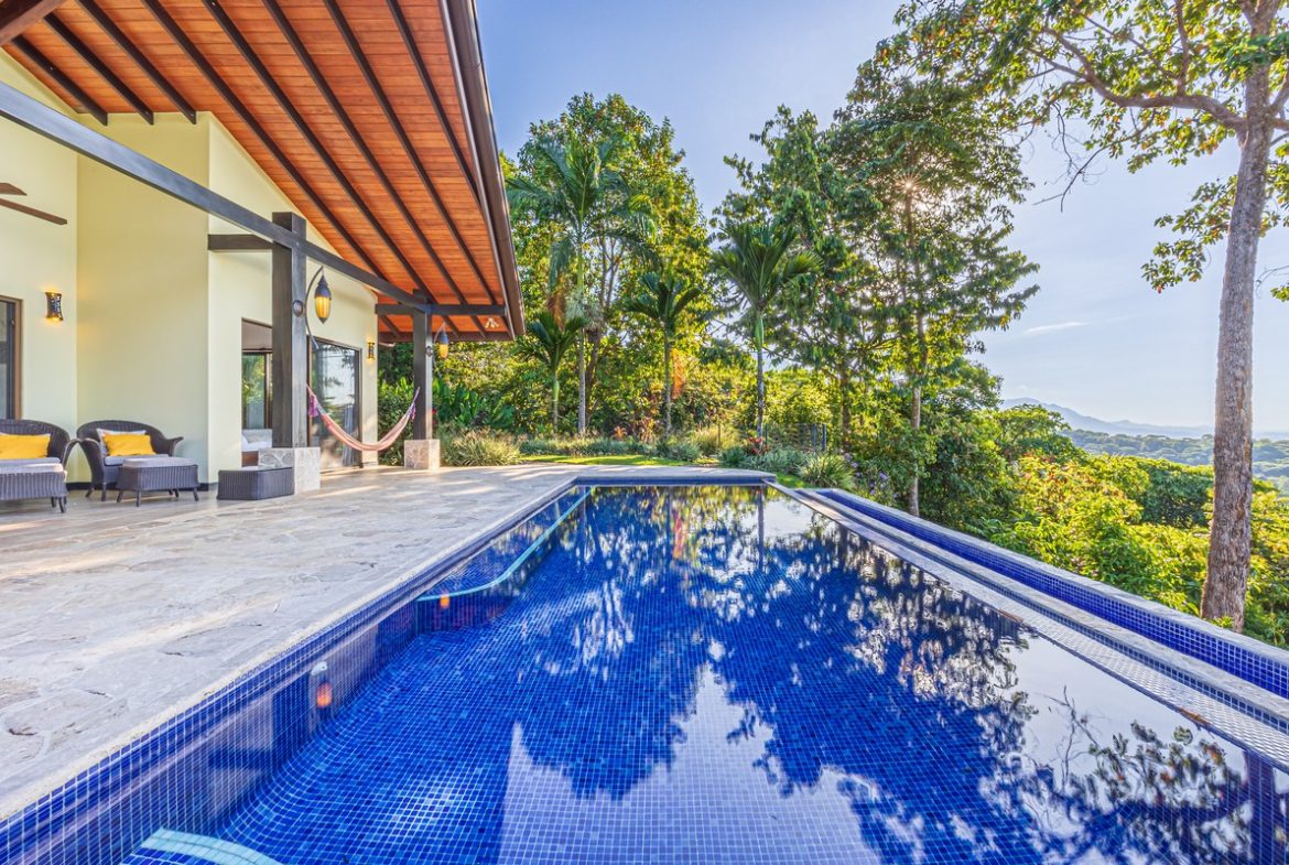 PROPERTY WITH TWO BEDROOM IN A GATED COMMUNITY, IN ESCALERAS COSTA VERDE – 2 ACRES