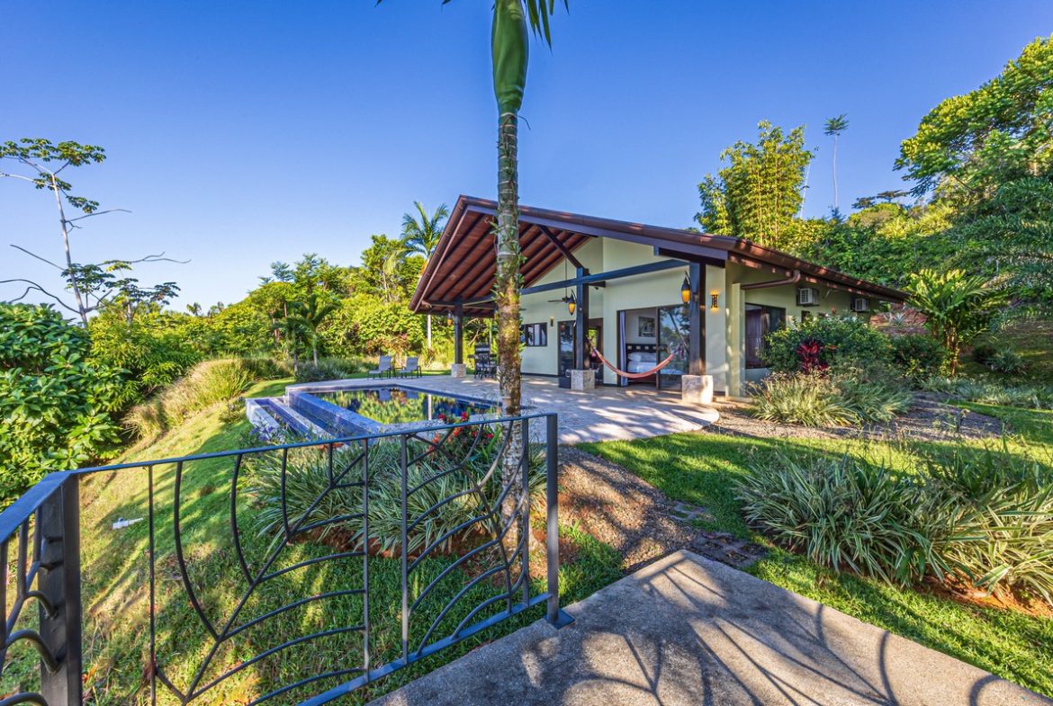PROPERTY WITH TWO BEDROOM IN A GATED COMMUNITY, IN ESCALERAS COSTA VERDE – 2 ACRES