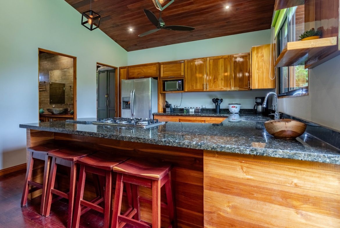 CASA JARDIN PROPERTY WITH TWO BEDROOMS, IN BAHIA BALLENA – 0.12 ACRES