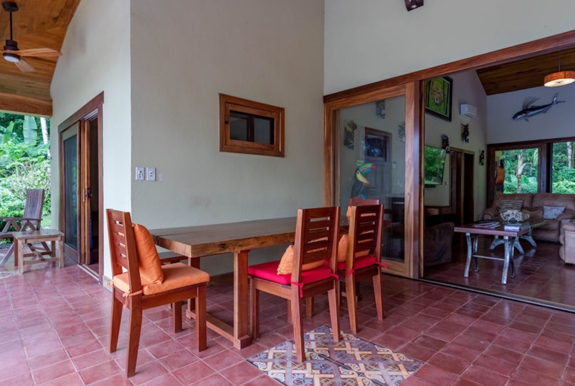 JUNGLE PROPERTY WITH FIVE BEDROOM AND OCEAN VIEWS, IN ESCALERAS – 0.84 ACRES