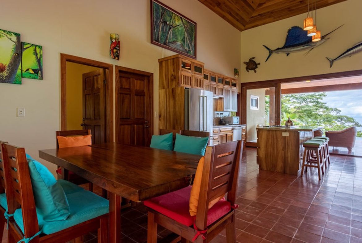 JUNGLE PROPERTY WITH FIVE BEDROOM AND OCEAN VIEWS, IN ESCALERAS – 0.84 ACRES