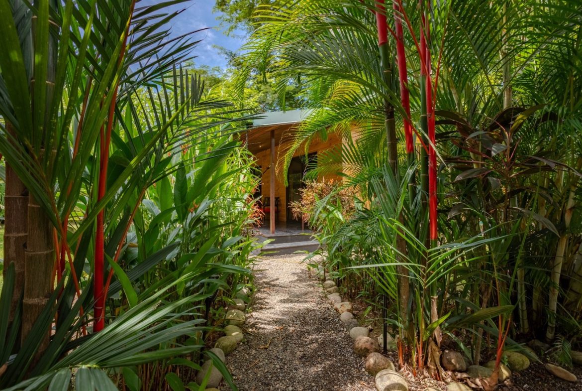CASA JARDIN PROPERTY WITH TWO BEDROOMS, IN BAHIA BALLENA – 0.12 ACRES, Uvita, Costa Rica — photo 6