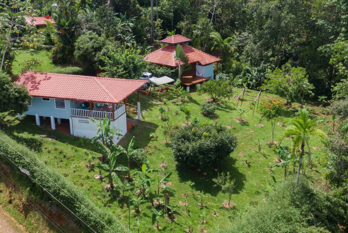 HOUSE WITH STUDIO AND VIEW OF THE DIAMANTE WATERFALL IN SAN SALVADOR – 1.25 ACRES, Uvita, Costa Rica — photo 4