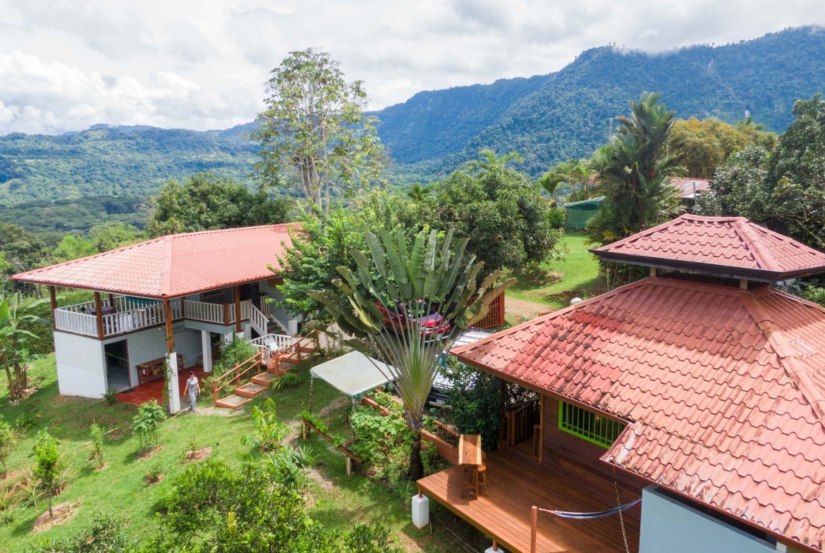 HOUSE WITH STUDIO AND VIEW OF THE DIAMANTE WATERFALL IN SAN SALVADOR – 1.25 ACRES, Uvita, Costa Rica — photo 3