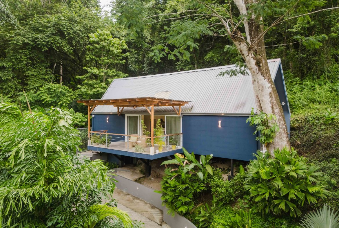 CASA BERATNA PROPERTY WITH TWO BEDROOMS, IN MANUEL ANTONIO – 0.24 ACRES, Uvita, Costa Rica — photo 2