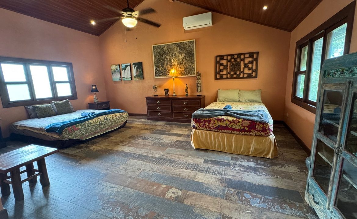 HOTEL PROPERTY WITH TWELVE BEDROOM AND OCEAN VIEWS, IN LA COLONIA – 1.5 ACRES