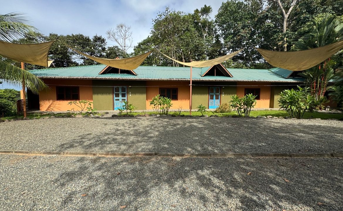 HOTEL PROPERTY WITH TWELVE BEDROOM AND OCEAN VIEWS, IN LA COLONIA – 1.5 ACRES