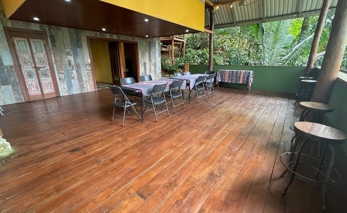HOTEL PROPERTY WITH TWELVE BEDROOM AND OCEAN VIEWS, IN LA COLONIA – 1.5 ACRES