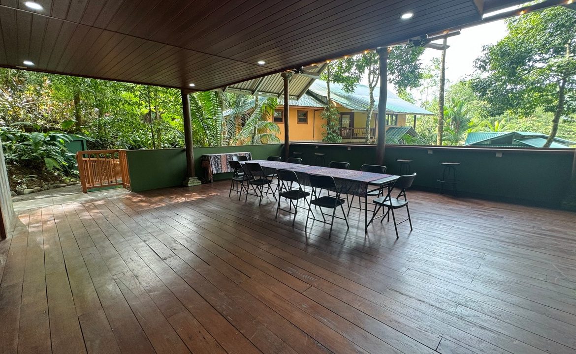 HOTEL PROPERTY WITH TWELVE BEDROOM AND OCEAN VIEWS, IN LA COLONIA – 1.5 ACRES