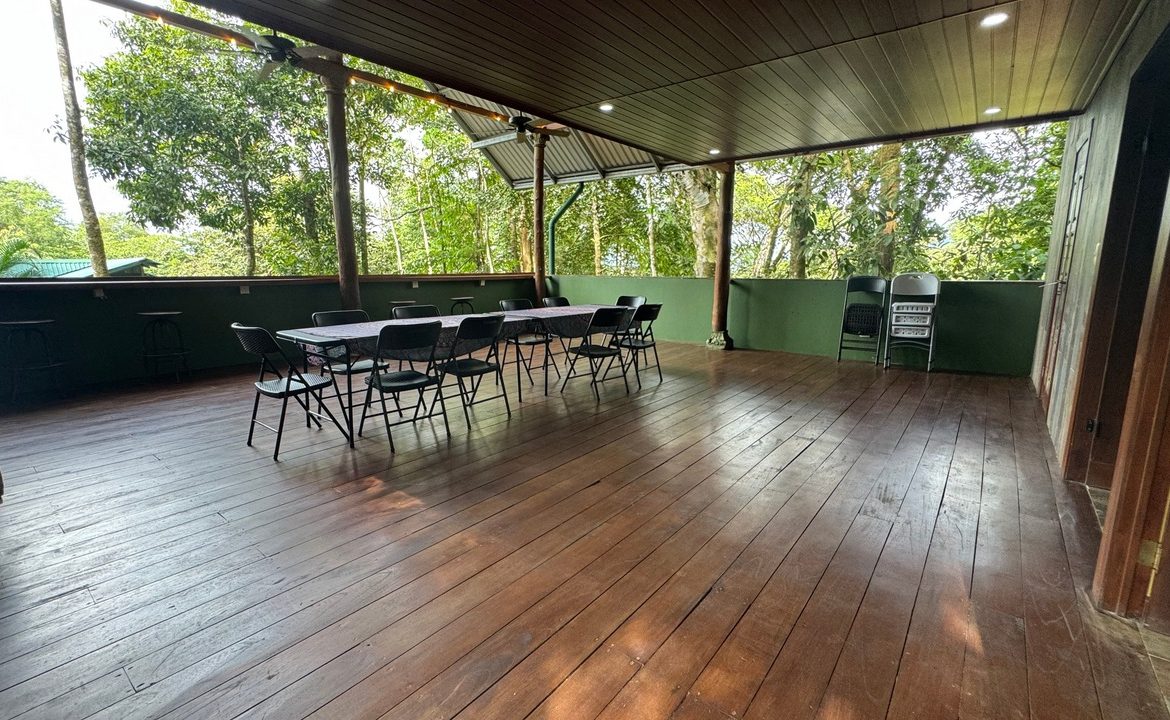 HOTEL PROPERTY WITH TWELVE BEDROOM AND OCEAN VIEWS, IN LA COLONIA – 1.5 ACRES