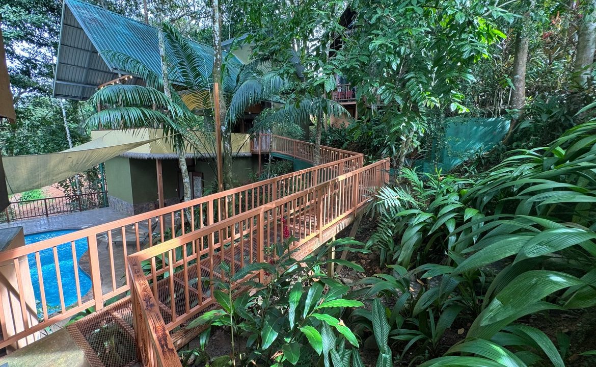 HOTEL PROPERTY WITH TWELVE BEDROOM AND OCEAN VIEWS, IN LA COLONIA – 1.5 ACRES