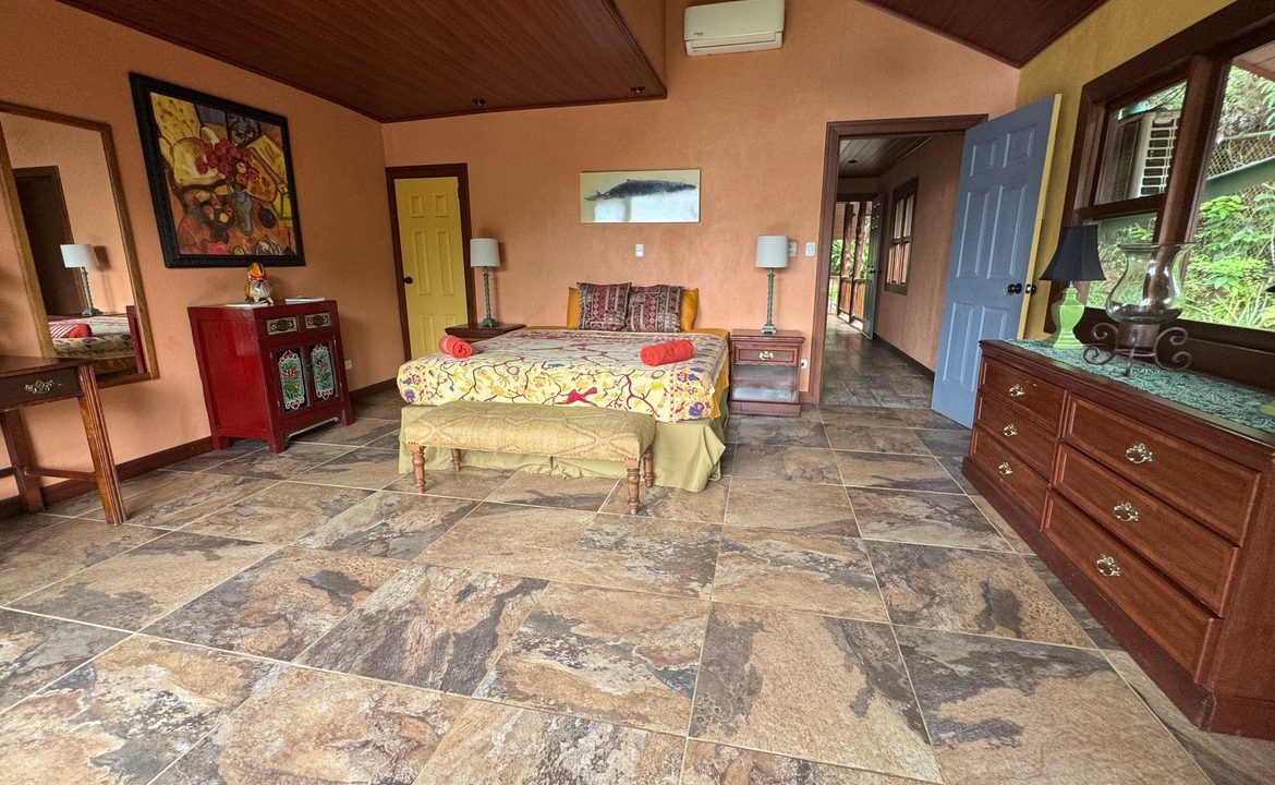 HOTEL PROPERTY WITH TWELVE BEDROOM AND OCEAN VIEWS, IN LA COLONIA – 1.5 ACRES