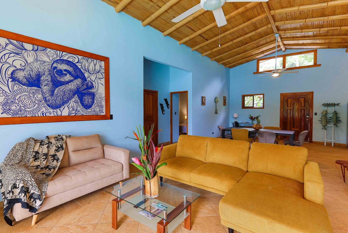 CASA CAYENA PROPERTY WITH THREE BEDROOM IN A GATED COMMUNITY, IN QUEPOS – 1.23 ACRES