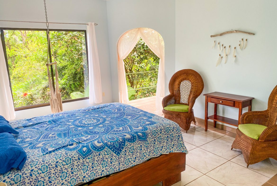 PROPERTY WITH TWO FLOOR AND THREE BEDROOM WITH JUNGLE VIEWS, IN OJOCHAL – 3.5 ACRES