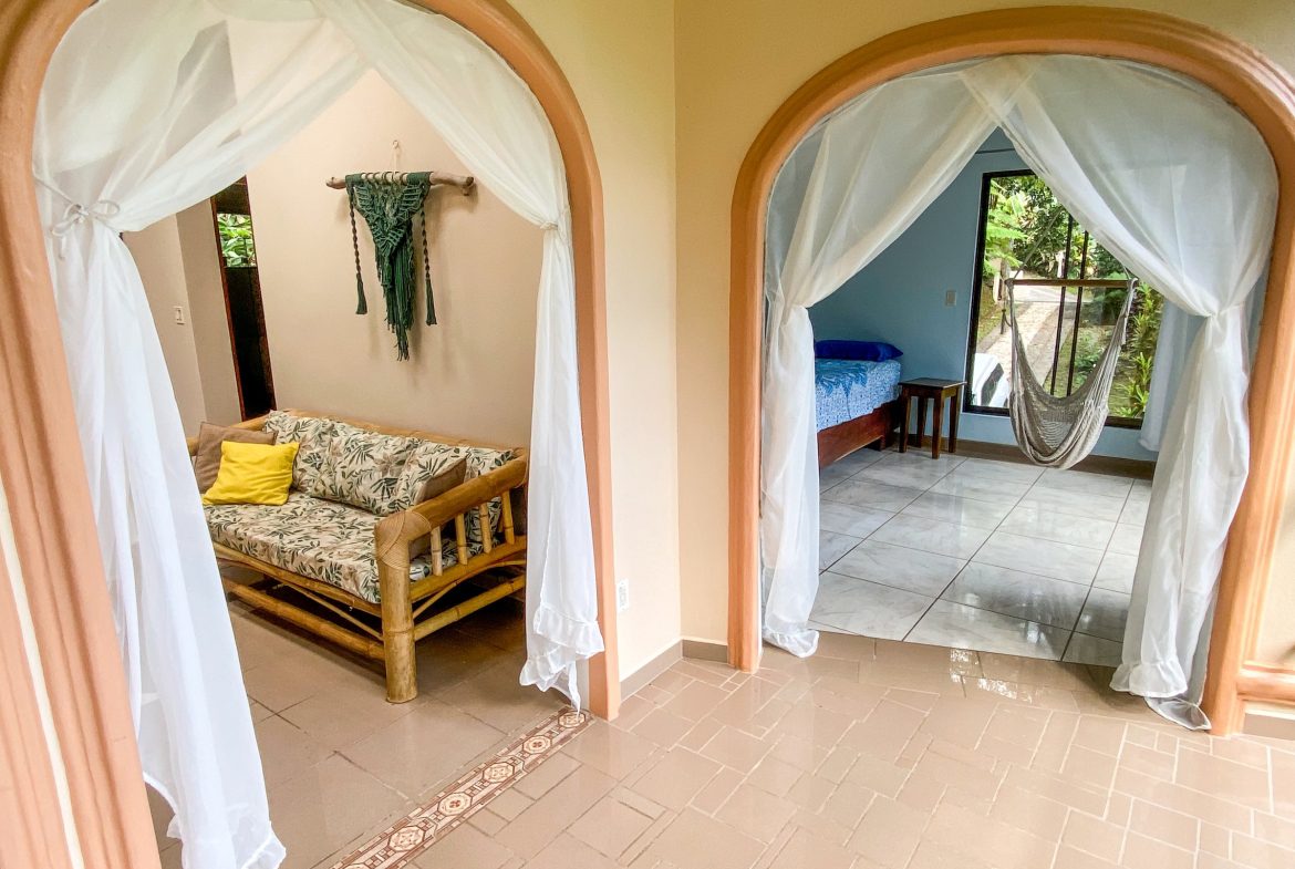 PROPERTY WITH TWO FLOOR AND THREE BEDROOM WITH JUNGLE VIEWS, IN OJOCHAL – 3.5 ACRES