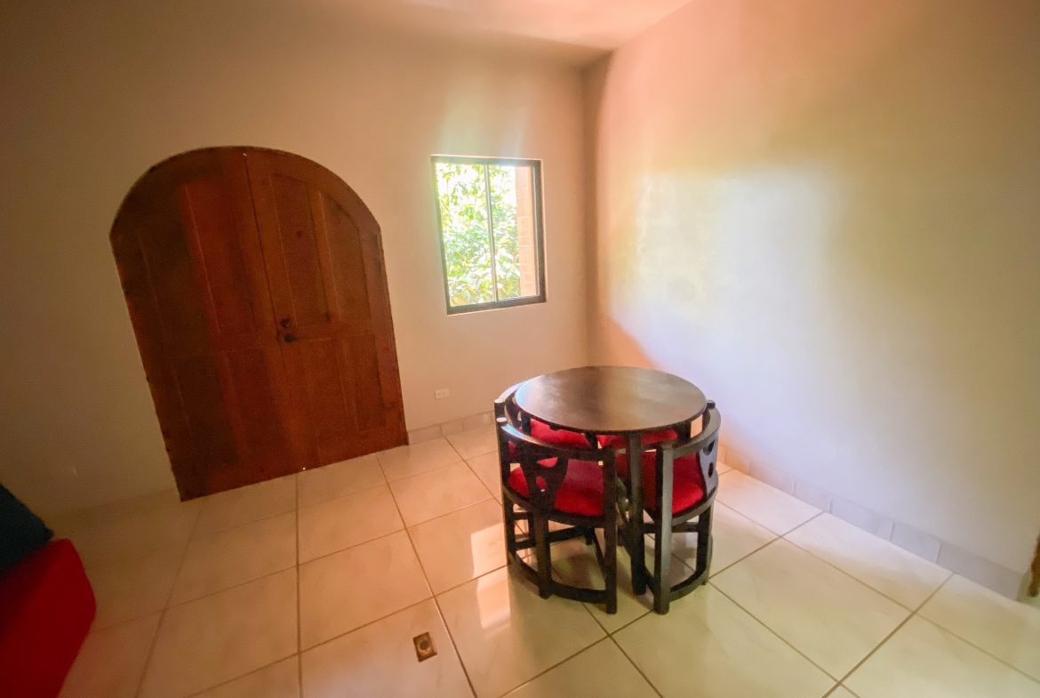 PROPERTY WITH TWO FLOOR AND THREE BEDROOM WITH JUNGLE VIEWS, IN OJOCHAL – 3.5 ACRES