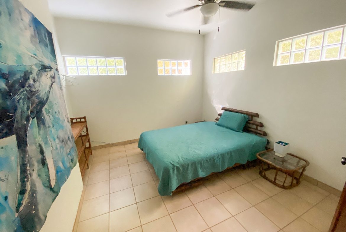 PROPERTY WITH TWO FLOOR AND THREE BEDROOM WITH JUNGLE VIEWS, IN OJOCHAL – 3.5 ACRES