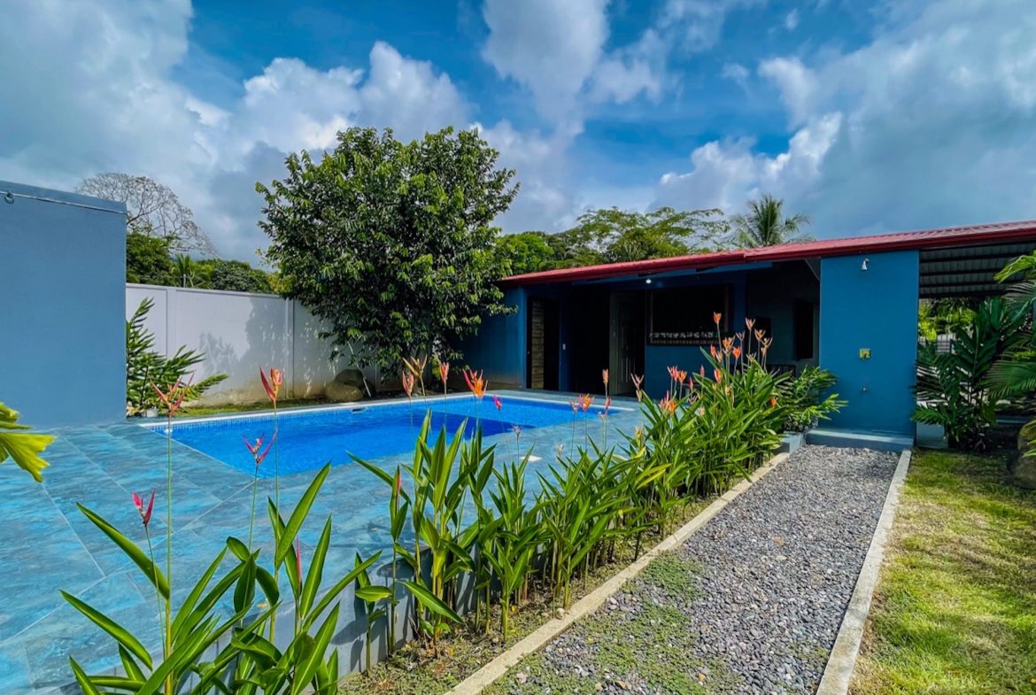 PROPERTY WITH TWO BEDROOMS AND POOL IN BAHIA BALLENA CENTER – 0.12 ACRES