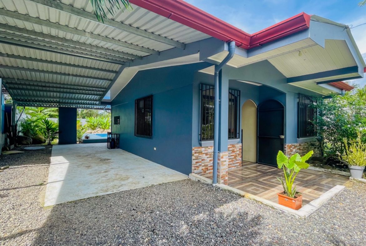 PROPERTY WITH TWO BEDROOMS AND POOL IN BAHIA BALLENA CENTER – 0.12 ACRES