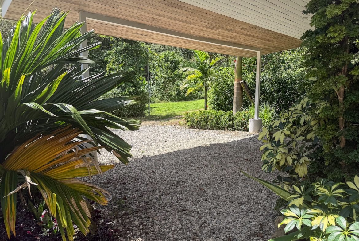PROPERTY WITH ONE BEDROOM WITH POOL, IN OJOCHAL – 0.12 ACRES