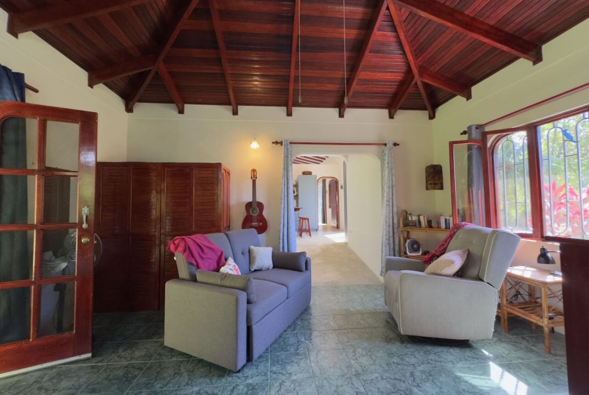 PROPERTY WITH TWO BEDROOM AND PEACEFUL GARDEN, IN OJOCHAL – 7.23 ACRES