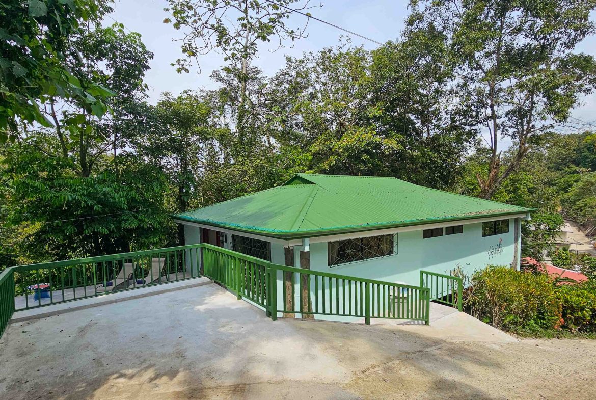 CASA MACAW PROPERTY WITH TWO BEDROOM IN A GATED COMMUNITY, IN QUEPOS – 0.037 ACRES