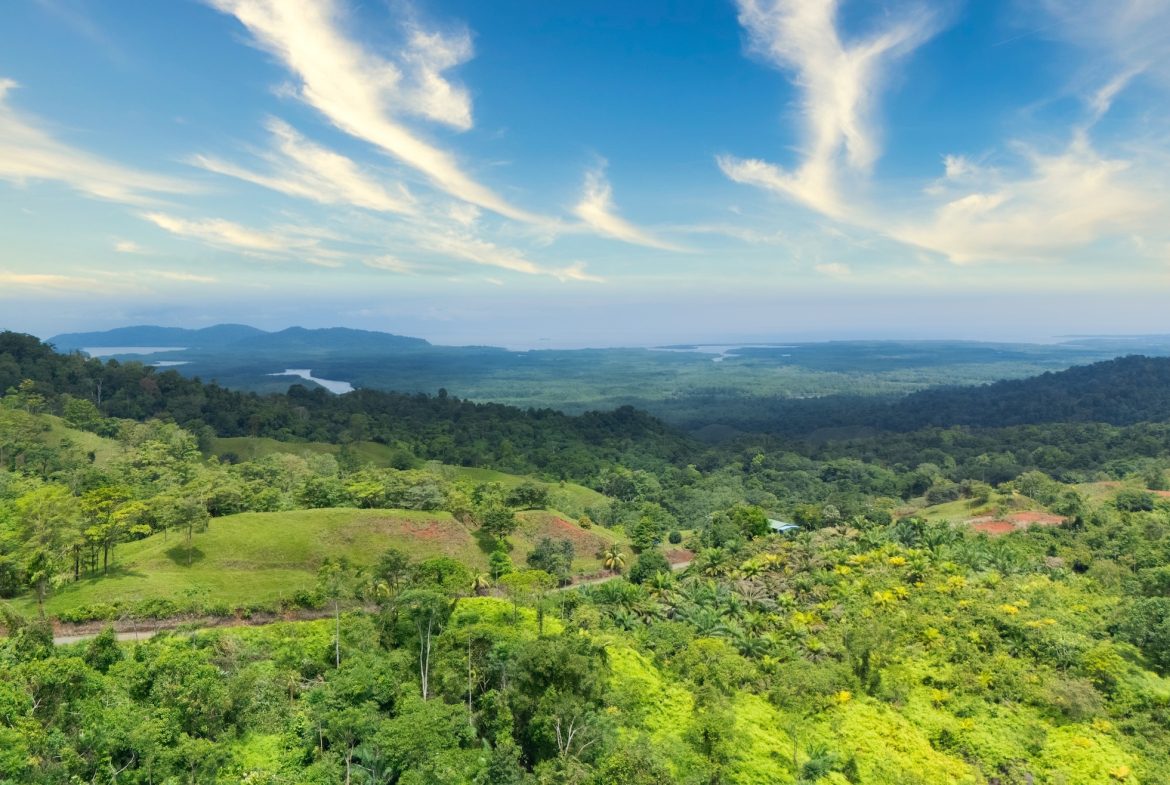 DEVELOPMENT PROPERTY WITH MOUNTAIN AND OCEAN VIEWS, IN SIERPE – 1.917 ACRES