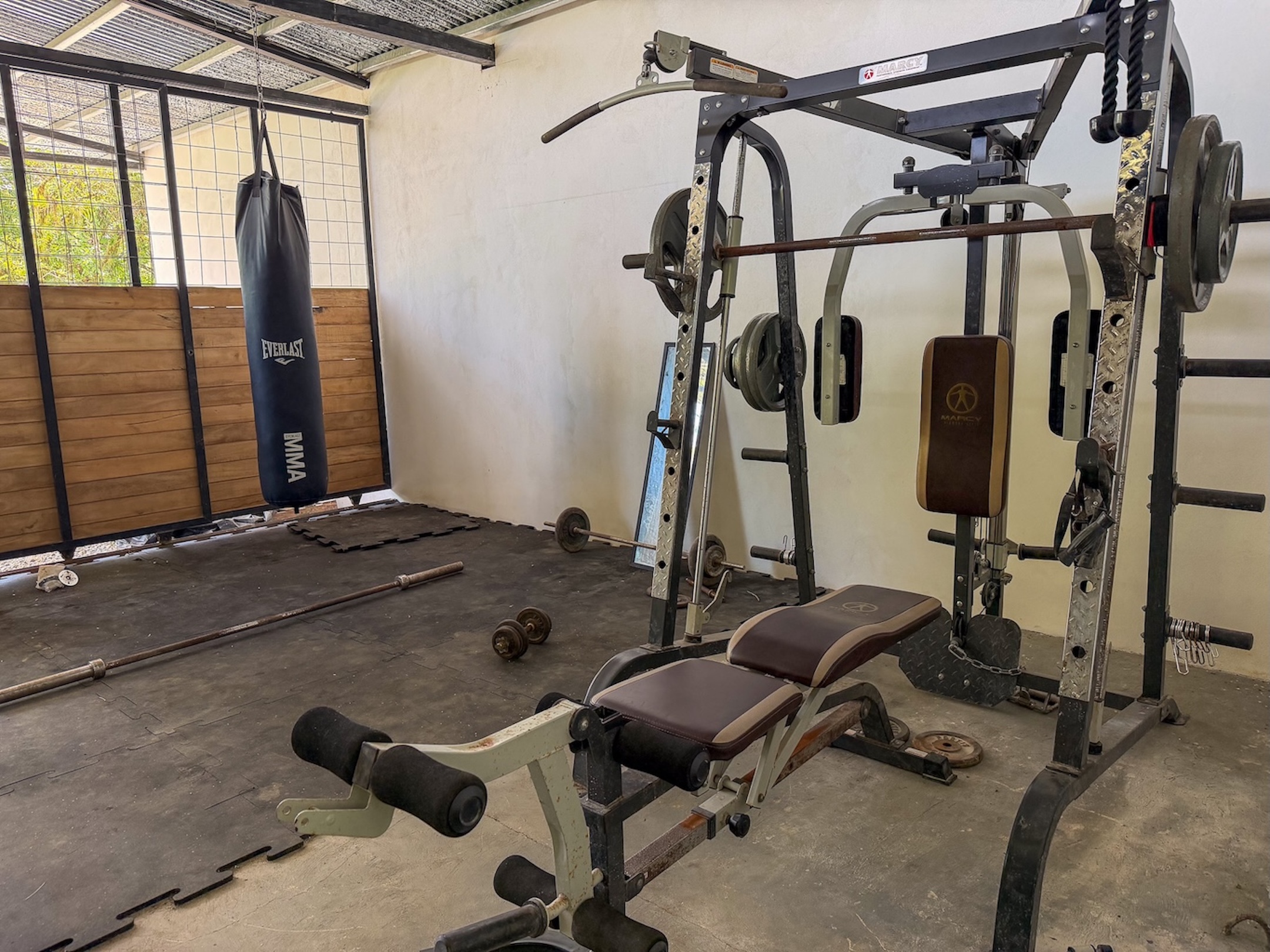 22.Gym_Garage