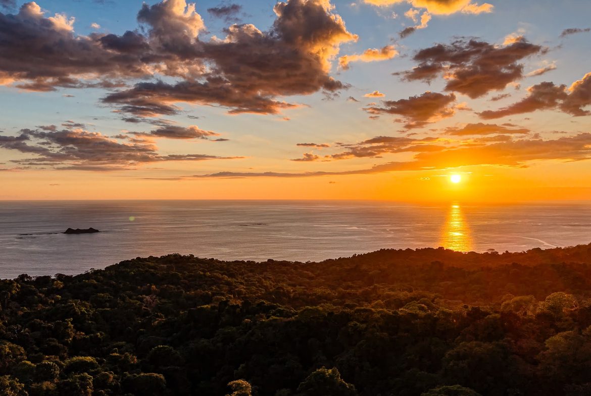 CASA POR FIN – ICONIC OCEAN VIEW ESTATE WITH PRIVATE RAINFOREST SANCTUARY