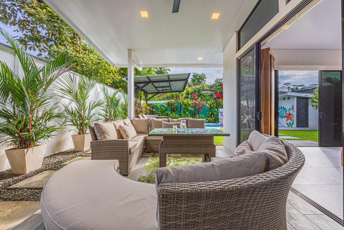 CASA TROPICAL PROPERTY WITH THREE BEDROOMS, IN BAHIA BALLENA CENTER – 0.12 ACRES