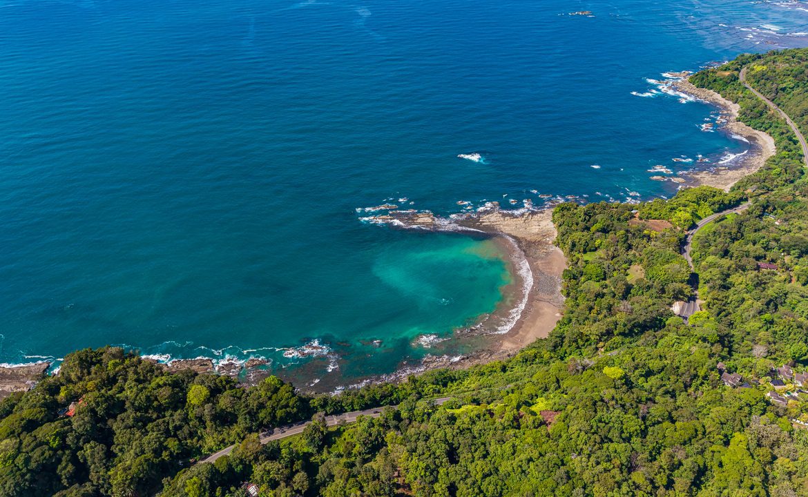 BUILDING PROPERTY WITH OCEAN VIEWS FRONT, IN ESCALERAS – 0.84 ACRES
