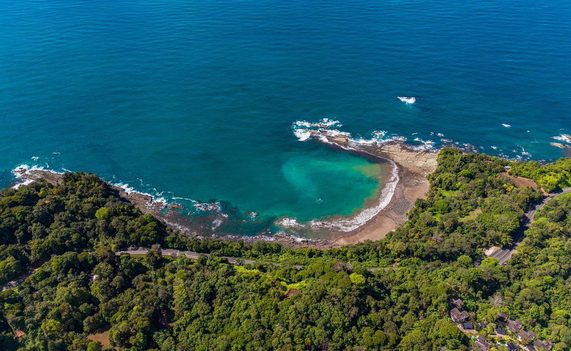 BUILDING PROPERTY WITH OCEAN VIEWS FRONT, IN ESCALERAS – 0.84 ACRES