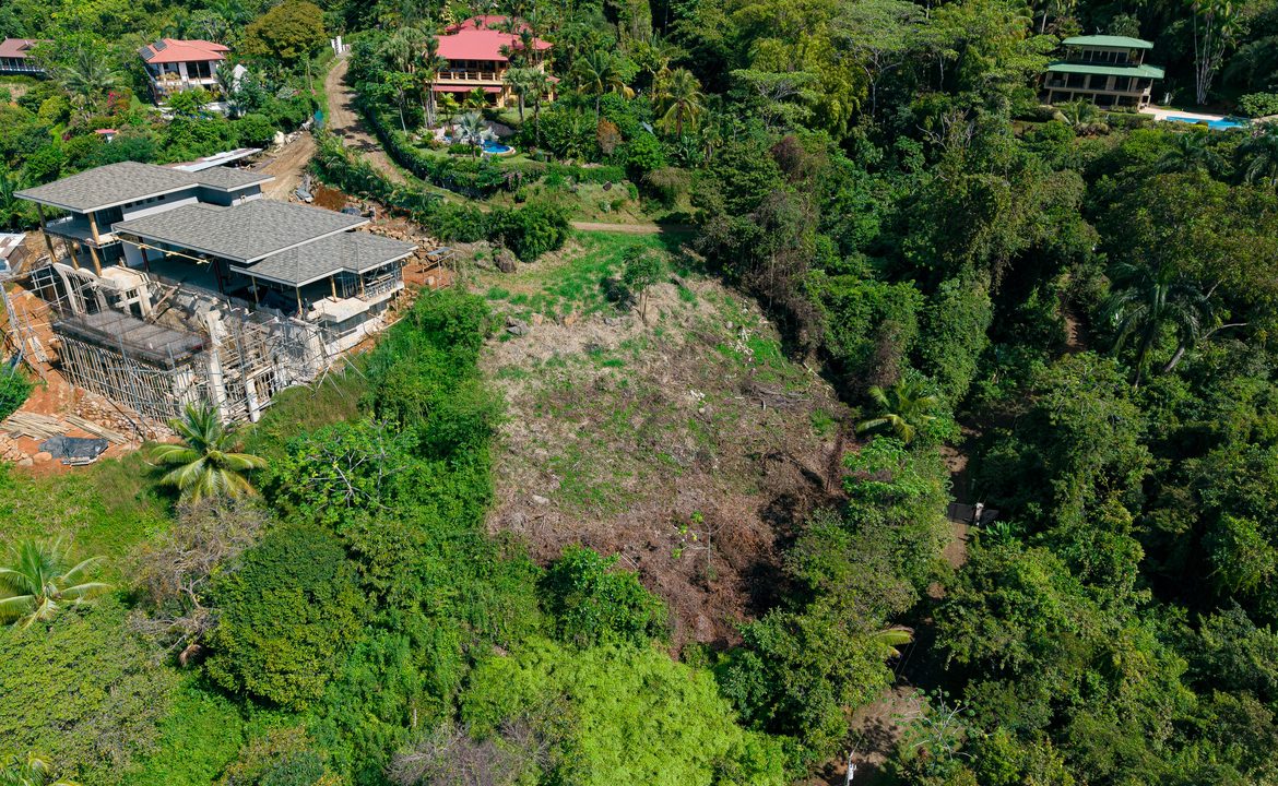BUILDING PROPERTY WITH OCEAN VIEWS FRONT, IN ESCALERAS – 0.84 ACRES