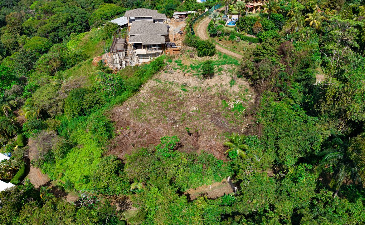 BUILDING PROPERTY WITH OCEAN VIEWS FRONT, IN ESCALERAS – 0.84 ACRES