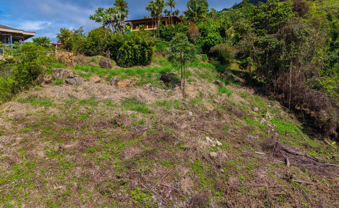 BUILDING PROPERTY WITH OCEAN VIEWS FRONT, IN ESCALERAS – 0.84 ACRES