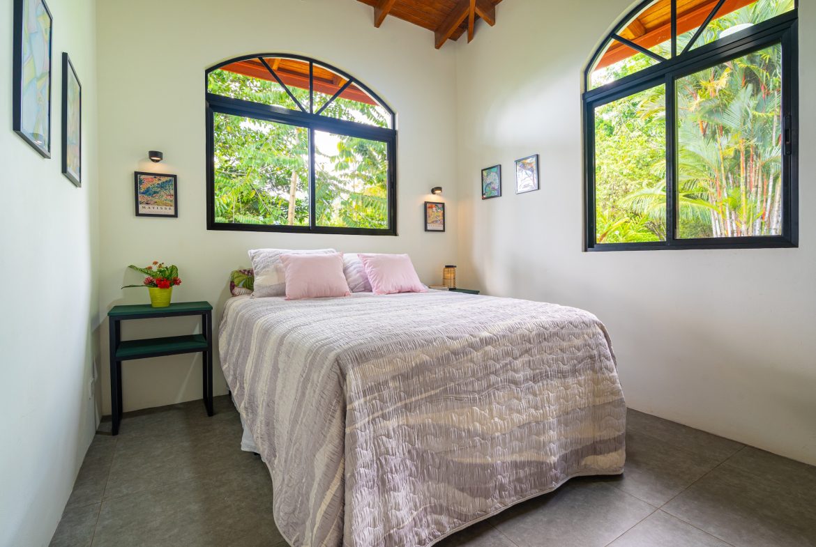 VILLA ALLAMANDA PROPERTY WITH THREE BEDROOM, AND SUNSET VIEWS, IN TRES RIOS – 4.4 ACRES