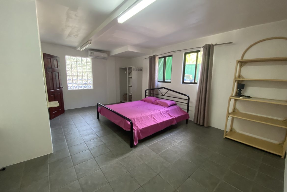 VILLA PESCA PROPERTY WITH EIGHT BEDROOMS, AND OCEAN VIEWS FRONT, NEAR TO THE GOLFITO – 1.1 ACRES