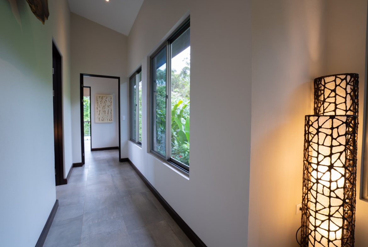 PROPERTY WITH THREE BEDROOM AND PANORAMIC OCEAN VIEWS, IN PORTALON – 3.8 ACRES