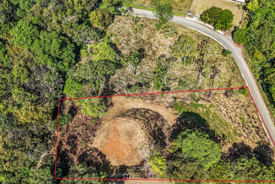 MOUNTAIN BUILDING PROPERTY WITH TREES VIEWS, IN TRES RIOS – 1.2 ACRES