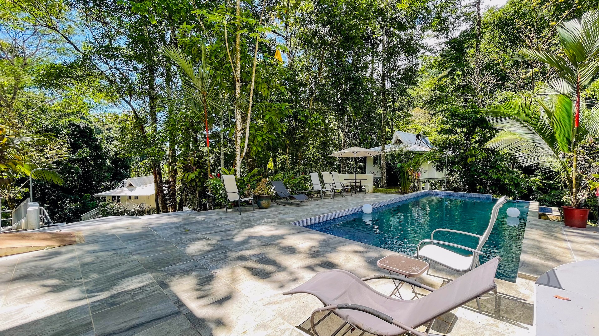 150005 Secluded Jungle Sanctuary 14