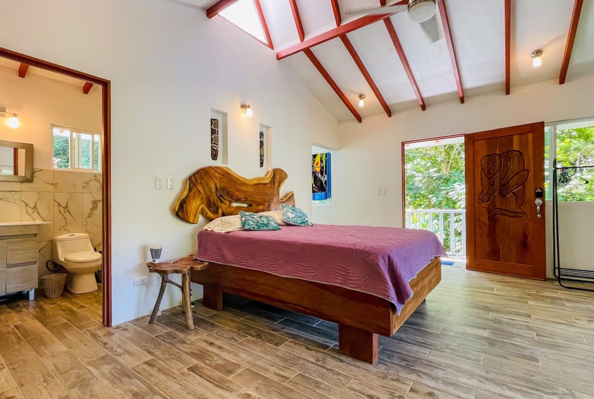 PROPERTY WITH FOUR CABINS AND A BEAUTIFUL CASCADE WITH CREEK, IN TRES RIOS – 2.45 ACRES