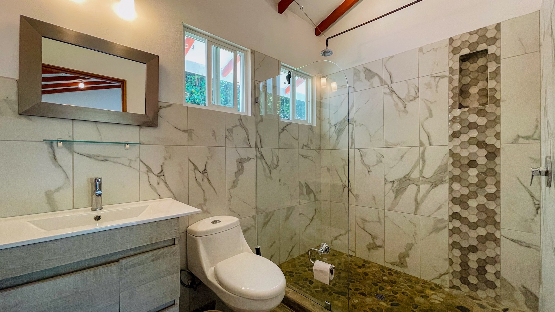 150005 Secluded Jungle Sanctuary 27