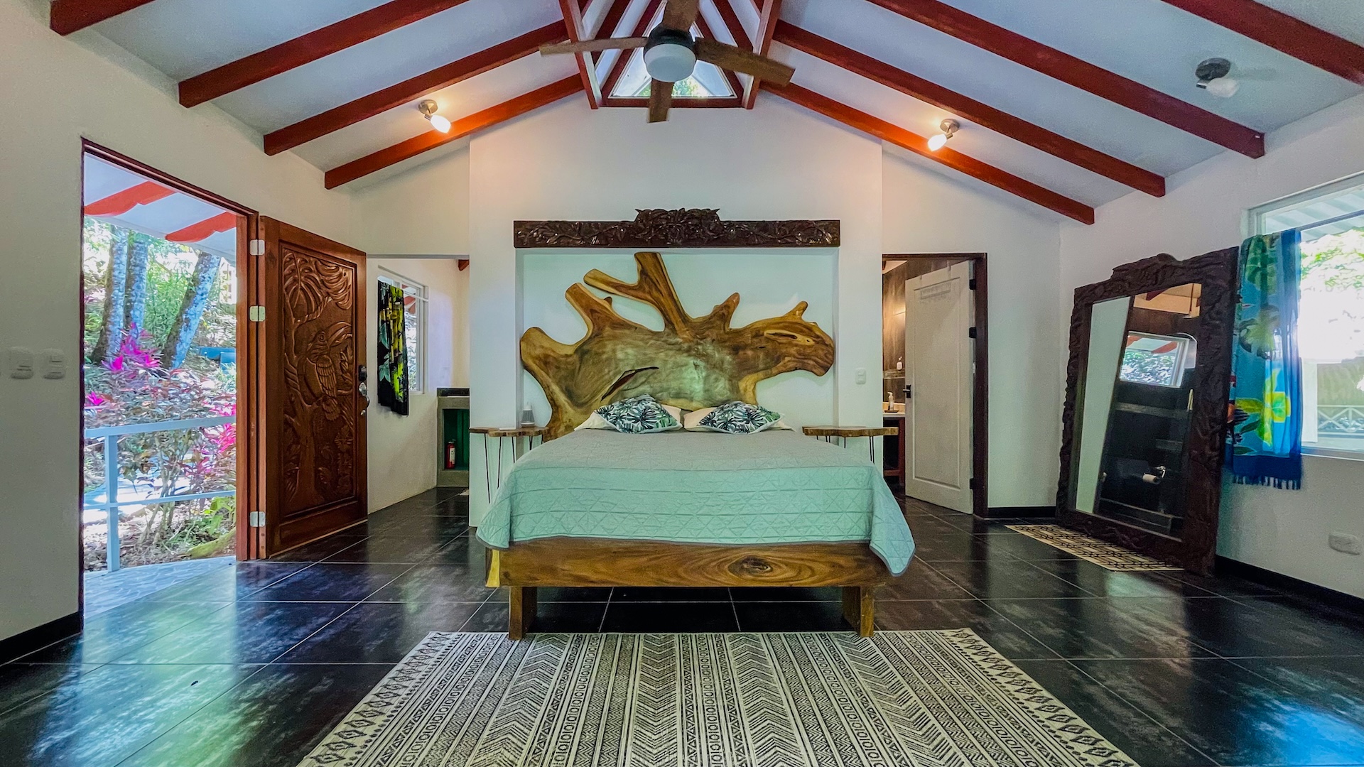 150005 Secluded Jungle Sanctuary 46