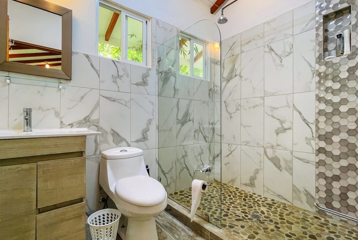 PROPERTY WITH FOUR CABINS AND A BEAUTIFUL CASCADE WITH CREEK, IN TRES RIOS – 2.45 ACRES