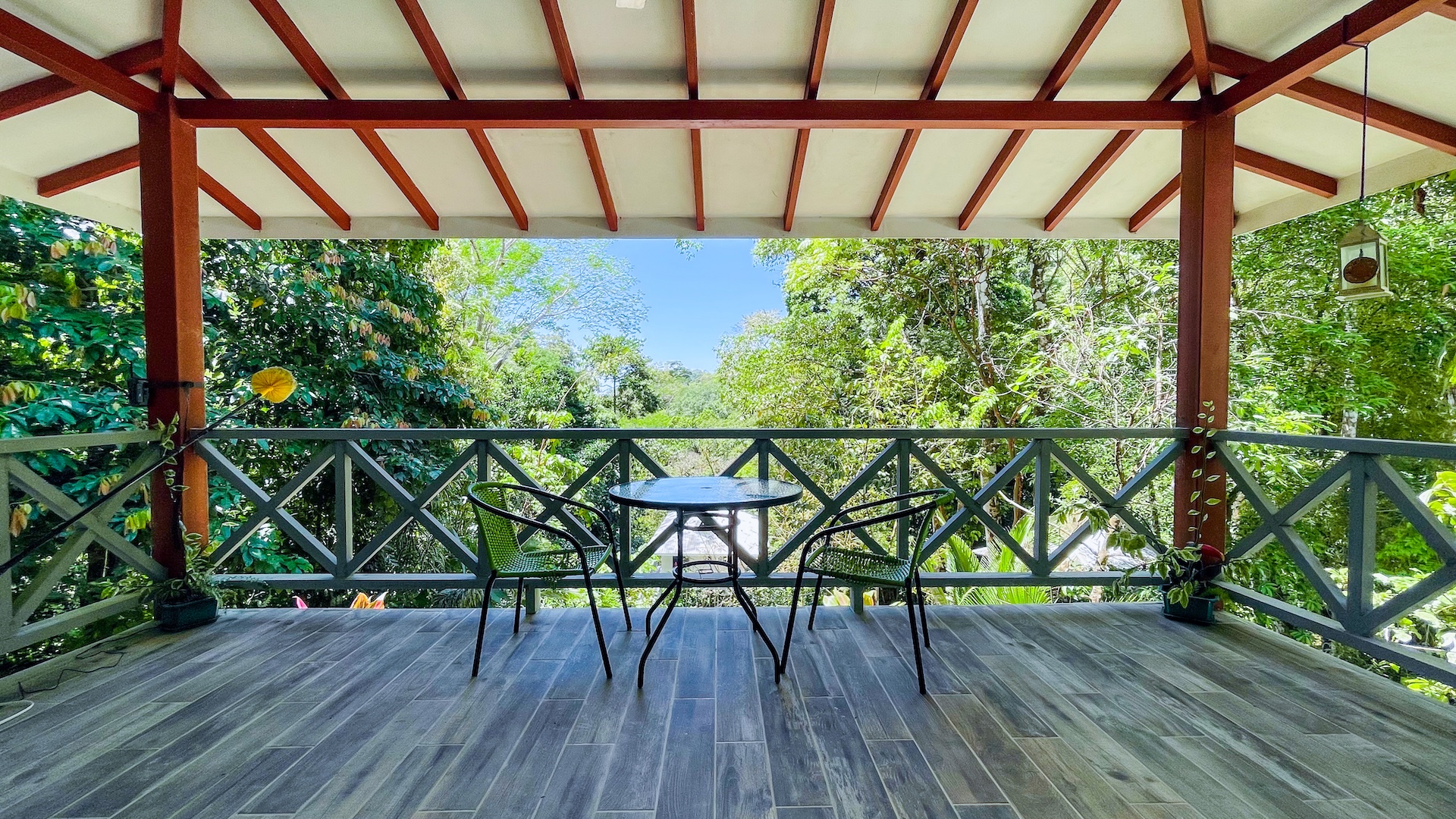 150005 Secluded Jungle Sanctuary 60