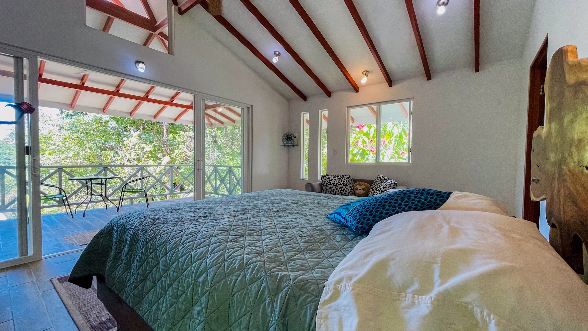 150005 Secluded Jungle Sanctuary 64