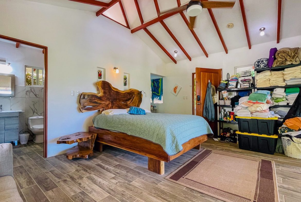 PROPERTY WITH FOUR CABINS AND A BEAUTIFUL CASCADE WITH CREEK, IN TRES RIOS – 2.45 ACRES