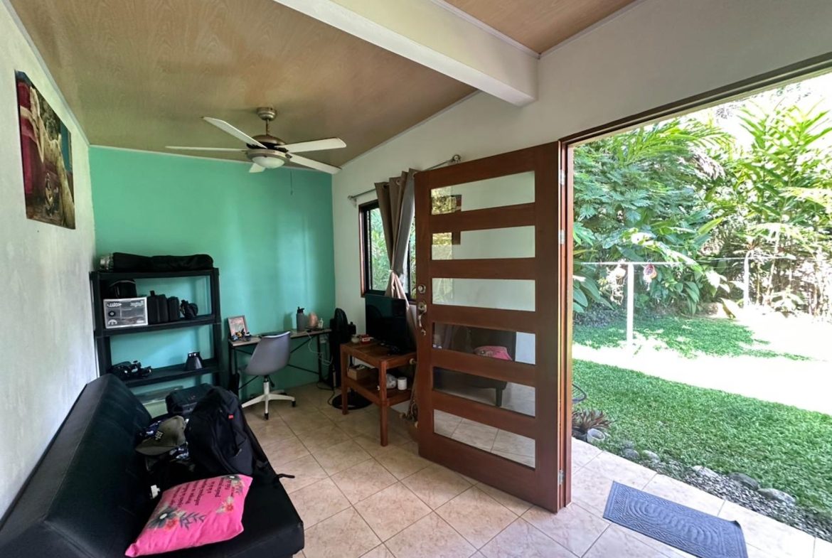 COMMERCIAL PROPERTY WITH TEN BEDROOMS NEAR TO THE EVERYTHING, IN UVITA – 0.42 ACRES