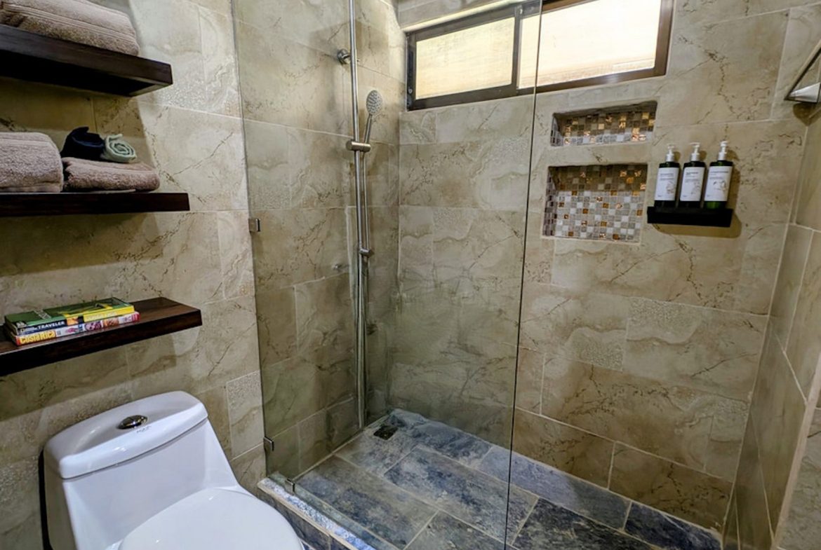 COMMERCIAL PROPERTY WITH SIX BEDROOMS NEAR EVERYTHING, IN DOMINICAL – 0.23 ACRES
