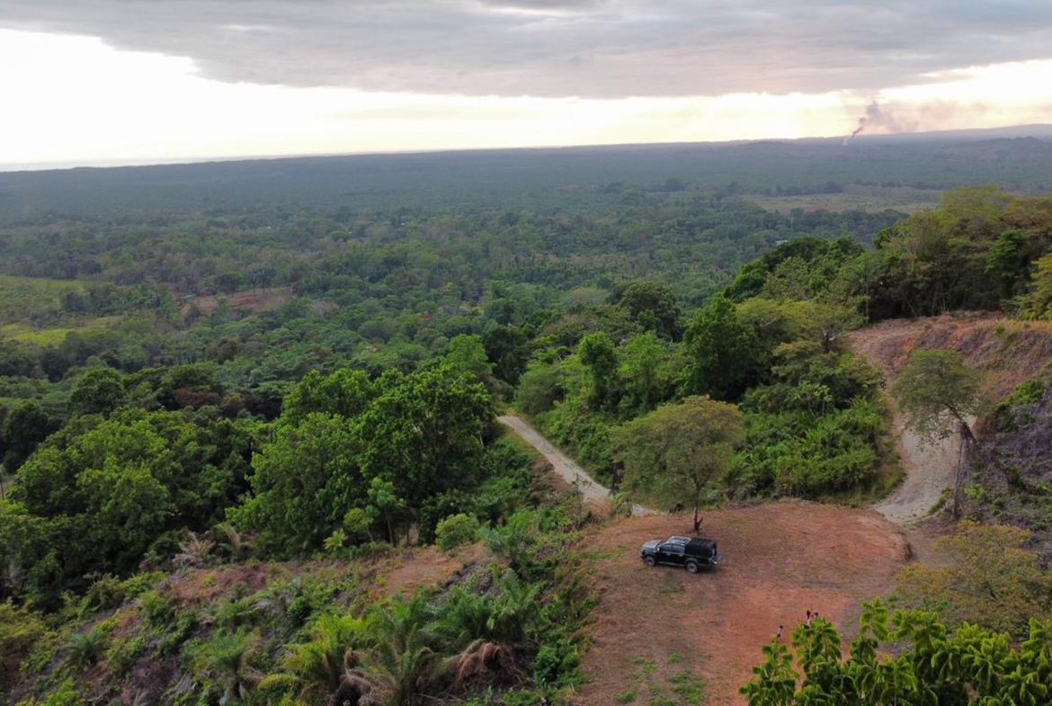BUILDING PROPERTY WITH SUNSET VIEWS IN SAN ANTONIO QUEPOS – 0.039 ACRES